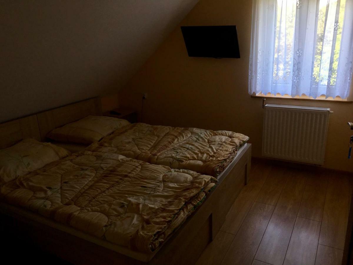 Teczowe Lowisko Hotell Wolka Orlowska Exteriör bild